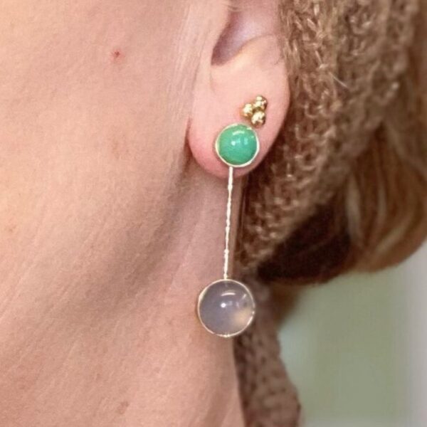 to, i, en, ørering, guld